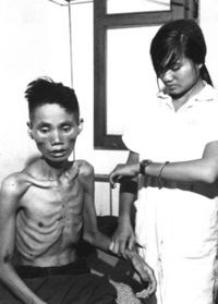23 tuoi tu CS Starved_Vietnamese_man_1966